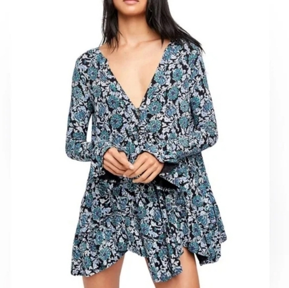 Free People Olivia Jersey Tunic Dress Blue Floral Plunging V-neck Ruffled Hem SM - Picture 7 of 15
